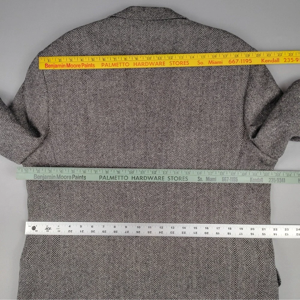 Vintage Gap Blazer Men 44 Gray Herringbone Wool Tweed Sport Coat Made in USA
